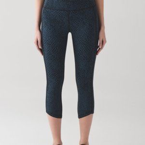 Lululemon Deep Breath Crop (21")